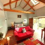 Luddie's Country - Poppy Holiday home *