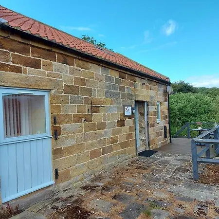 Luddie's Country - Poppy *